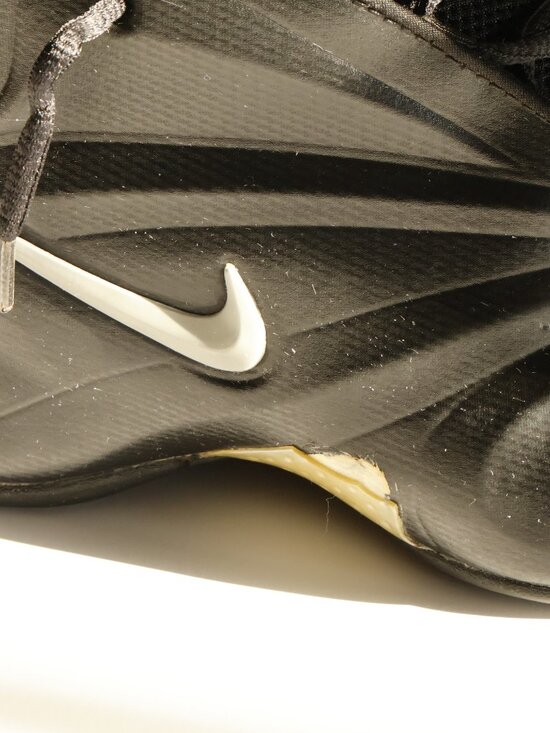 Black Nike Air Flightposite basketball shoes, released in 1999 Size 10.5 main image 7
